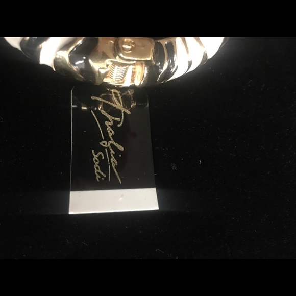 Gold, black and white bling zebra clasp bracelet - Picture 7 of 8